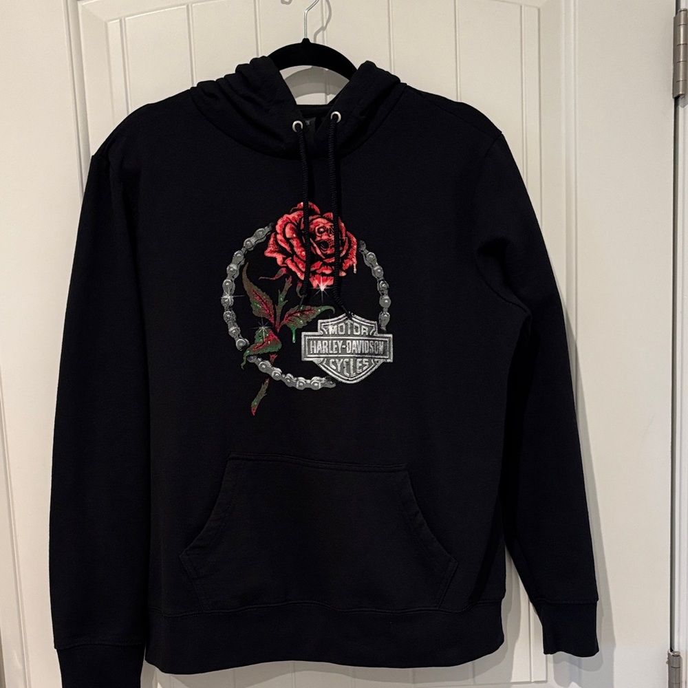 Harley-Davidson Black Sweatshirt with Red Rose Emblem